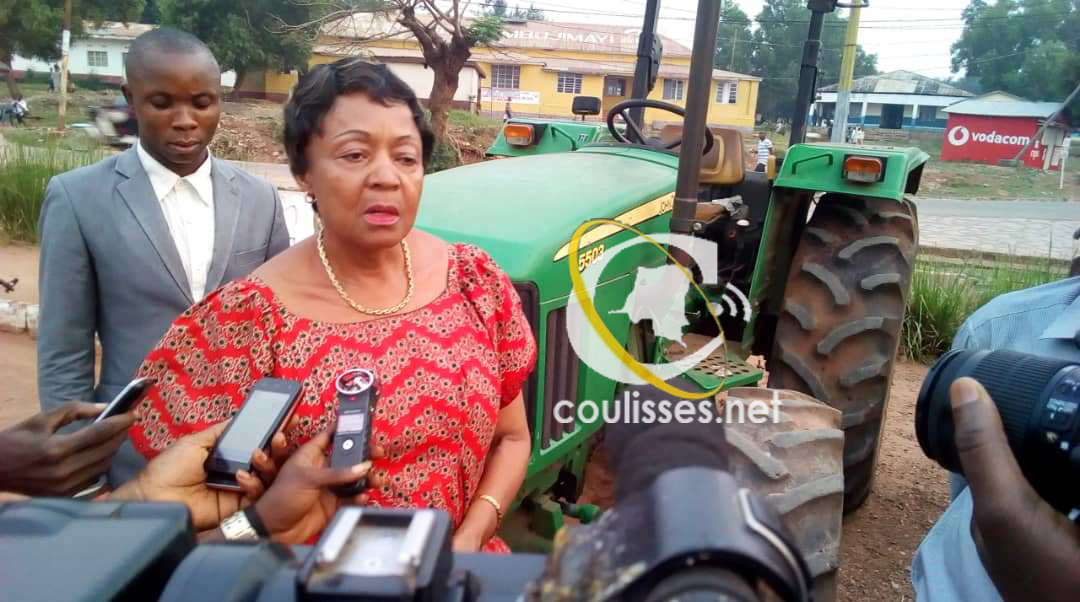 Kasaï oriental : J. Longa réclame des tracteurs de l’État avec menace