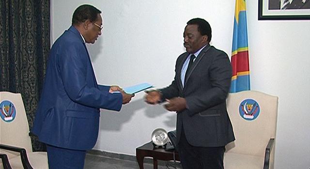 RDC : Tshibala sort de son carcan et vante Kabila