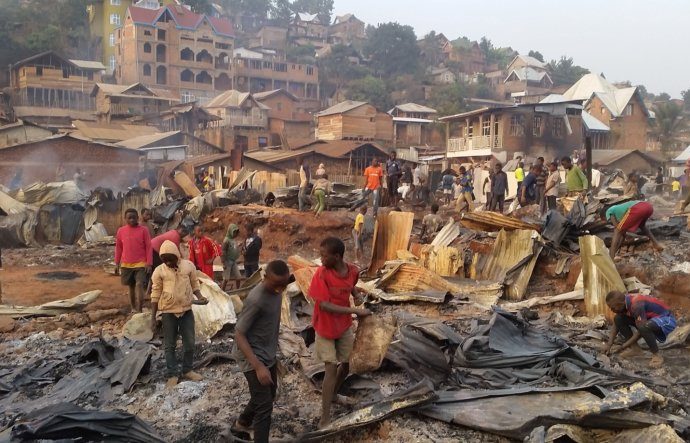 RDC- Sud- Kivu: un feu d’origine inconnue consume une centaine de maisons
