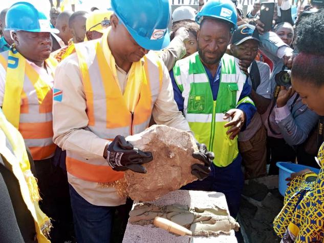 RDC- Lualaba: Shadary pose la première pierre pour la construction du siège du PPRD à Kolwezi