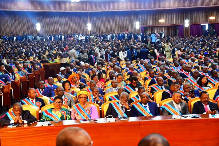 RDC: 1er discours devant le congrès, Tshisekedi préconise le vote des gouverneurs et sénateurs par la population