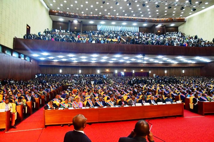 RDC- congrès : Tshisekedi promet de respecter les articles verrouillés de la constitution