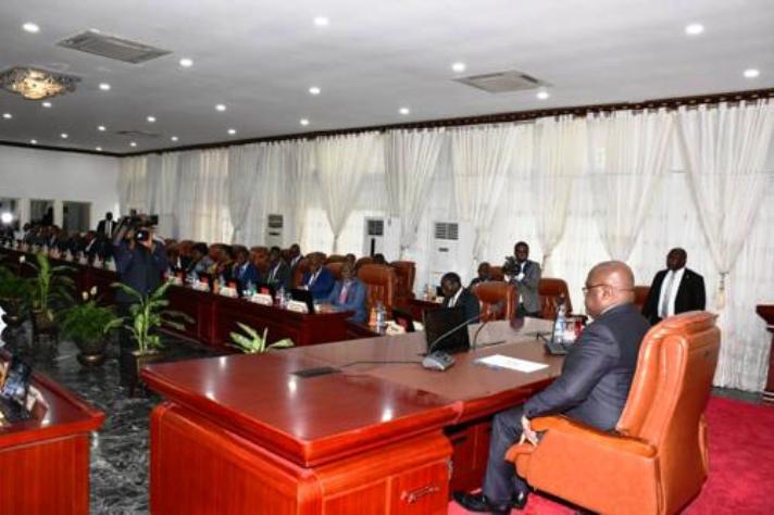 RDC- Conseil des ministres : F. Tshisekedi condamne les menaces contre les magistrats dans le dossier de 100 jours