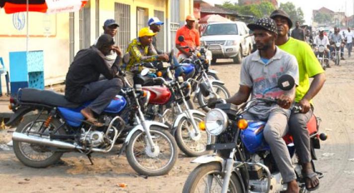 RDC- Kasaï central : Les conducteurs motos interdits de rouler au-delà de 20 heures