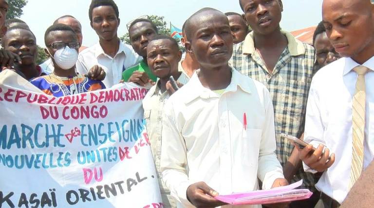 RDC- Kasaï : Les NU et NP ont marché pour réclamer la démission de Willy Bakonga