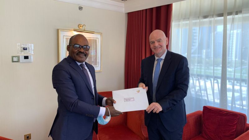 SPORTS : Envoyé de Tshisekedi, Nicolas Kazadi échange avec le président de la FIFA
