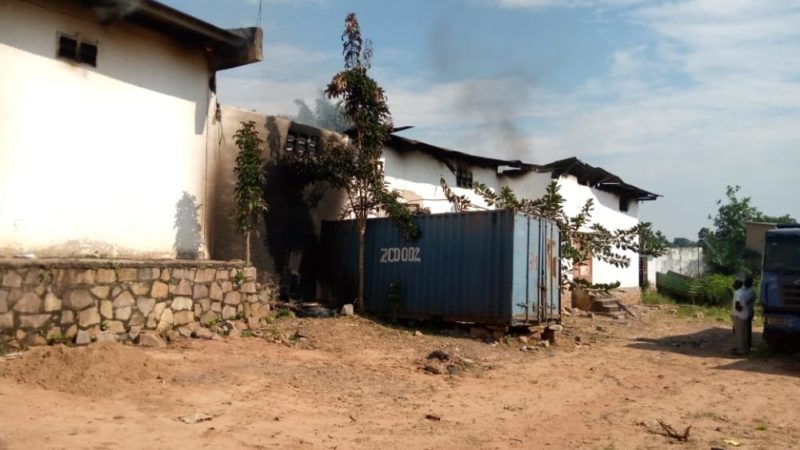 Kasaï oriental : un incendie s&rsquo;est déclaré à la résidence de Kalambayi Nzevu