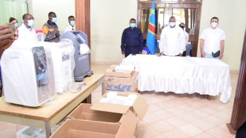 Kasaï oriental : Quatre concentrateurs à oxygène, don de Hussein Roda à l&rsquo;hôpital Dipumba