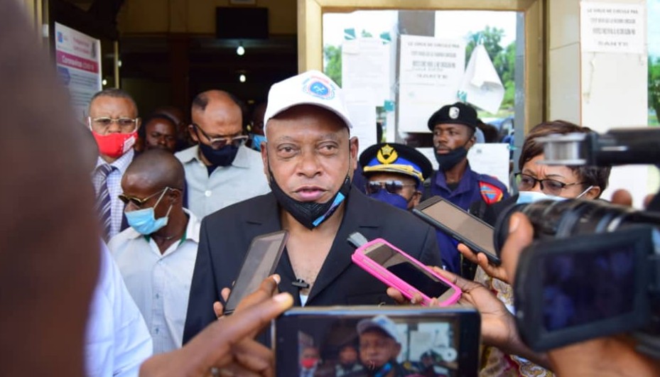 Kasaï oriental : Steve Mbikayi dépêché pour assister les sinistrés de la province