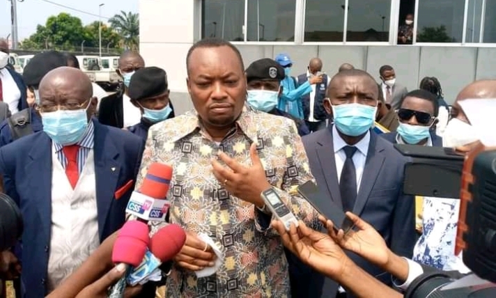 RDC-Covid19 : Arrivée du vaccin à Kinshasa, Eteni Longondo encourage la vaccination
