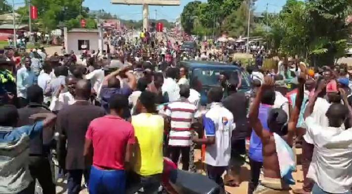 Kasaï oriental : Des manifestants réclament le gouverneur Maweja et le départ de Yves Mwamba