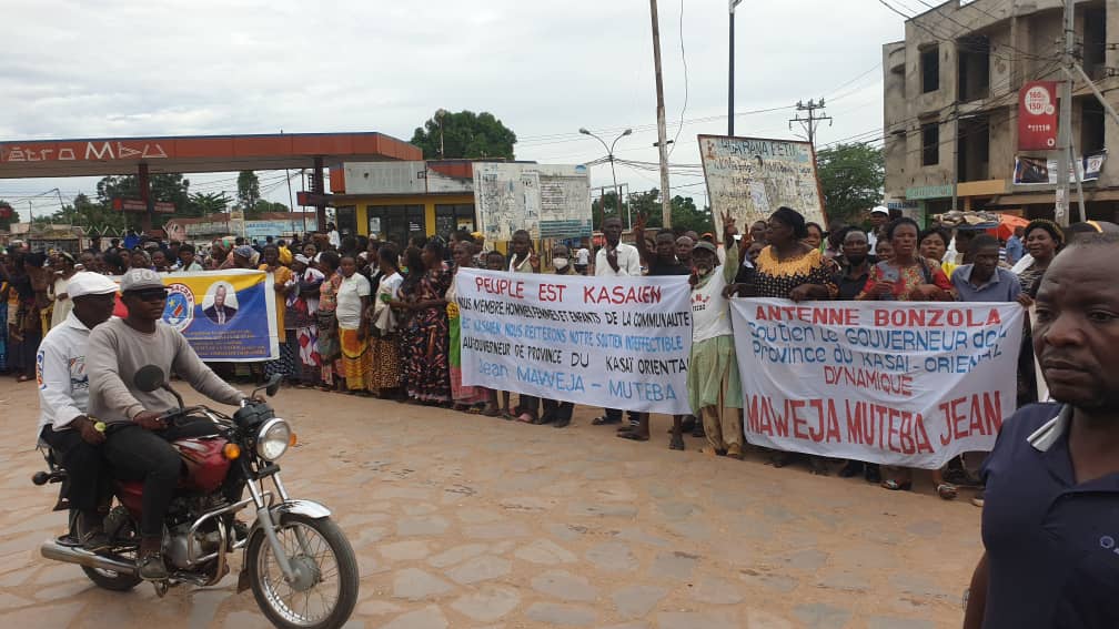 Kasaï oriental : les partisans du gouverneur Maweja lui réitèrent leur soutien indéfectible (mémo)