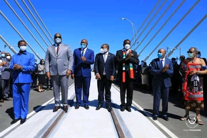 RDC- Zambie : Tshisekedi présent à l’inauguration d’un pont ferroviaire et routier sur le fleuve Zambèze
