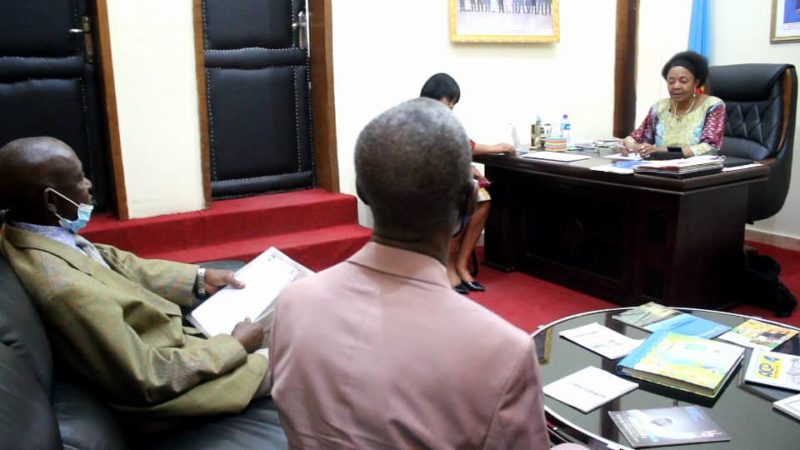 Kasaï oriental : arrivée du chef de l’État à Mbujimayi, la RTNC reçoit les instructions de Jeannette Longa