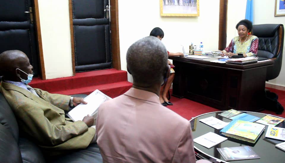 Kasaï oriental : arrivée du chef de l’État à Mbujimayi, la RTNC reçoit les instructions de Jeannette Longa
