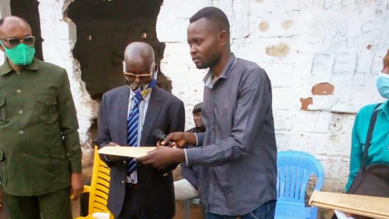 Kasaï oriental : 250 jeunes de l’UDPS section de la Muya ont reçu leurs brevets après formation