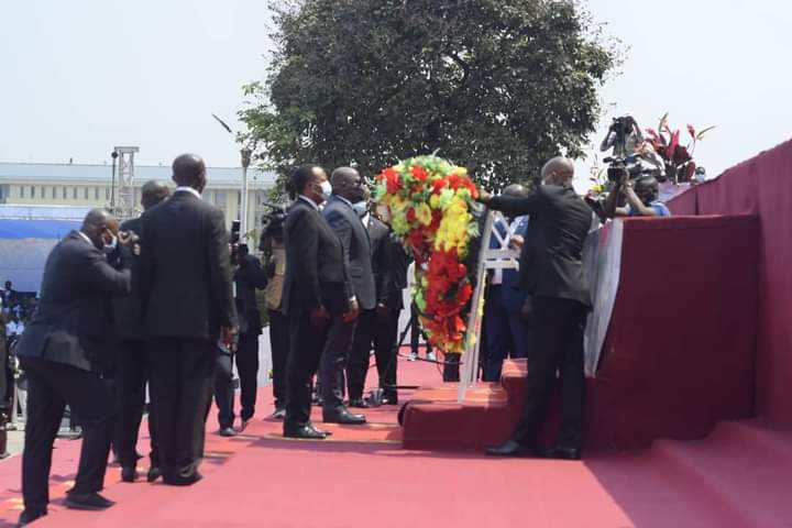 RDC : Félix Tshisekedi décore le Cardinal Laurent Monsengwo Pasinya au rang de Grand chancelier