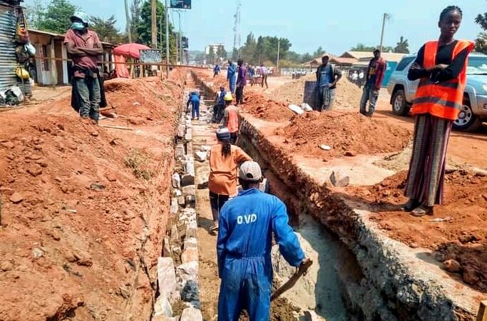 Kasaï oriental :   Projet TSHILEJELU, début des travaux des radiers sur le boulevard Laurent Désiré Kabila