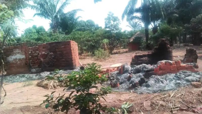 Kasaï oriental : environ 60 cases incendiées dans le territoire de Miabi, plusieurs sans abris enregistrés