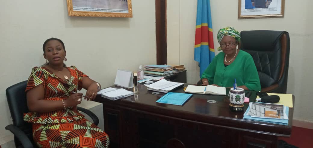 Kasaï oriental : Tête-à-tête Nadine Mangabu- Jeannette Longa sur l’accueil du président Tshisekedi