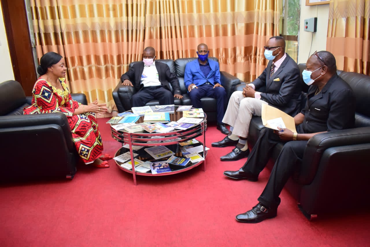Kasaï oriental : Le cahier des charges des partis politiques de l&rsquo;union sacrée destiné à Tshisekedi  remis à J. Longa