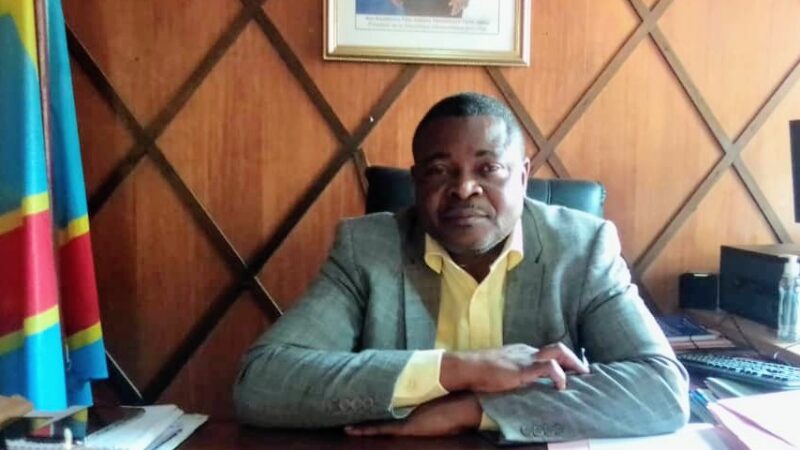 Kasaï oriental : covid19, le ministre de la santé Liévin Mbuyamba invite la population à se faire dépister