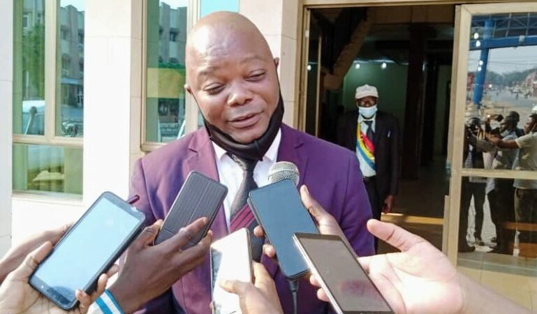 Kasaï oriental : Arrivée de la ministre près le Président à Mbujimayi, son conseiller appelle à une forte mobilisation