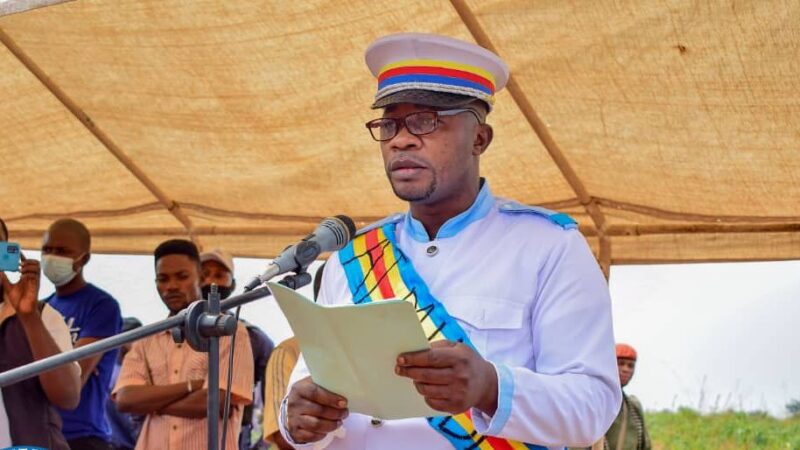Kasaï Oriental : l’administrateur du territoire de Miabi suspend le chef de secteur de Tshilundu pour mégestion de la redevance minière