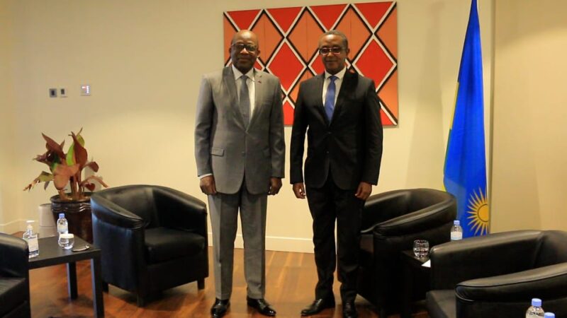 RDC-affaires étrangères : Christophe Lutundula à Kigali pour préparer le sommet Union Africaine-Union Européenne