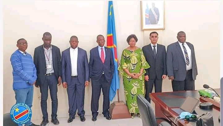 Kasaï oriental : la construction d’un champ photovoltaïque de 50 Mw au centre des échanges entre Jeannette Longa et l’ambassadeur de la RDC en Namibie