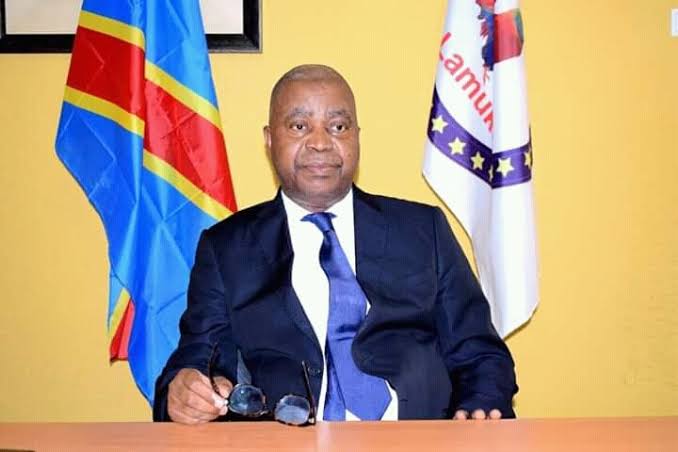 RDC: Adolphe Muzito accuse Félix Tshisekedi d’entretenir la confusion au sujet du rapprochement avec l’Eglise catholique