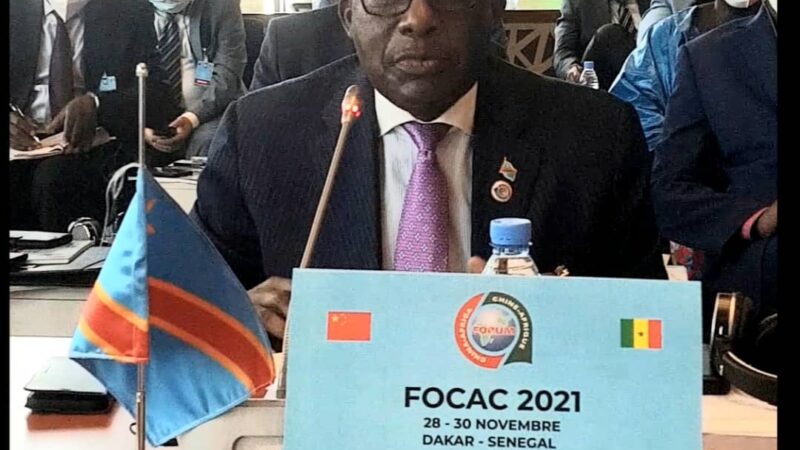 Affaires étrangères :  à Dakar, Christophe Lutundula promet l’implication de la RDC dans la mise en oeuvre de la coopération Chine-Afrique