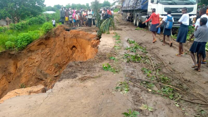 RDC: la RN1, reliant Kikwit, Kinshasa et Tshikapa, est coupée en deux en territoire de Masimanimba