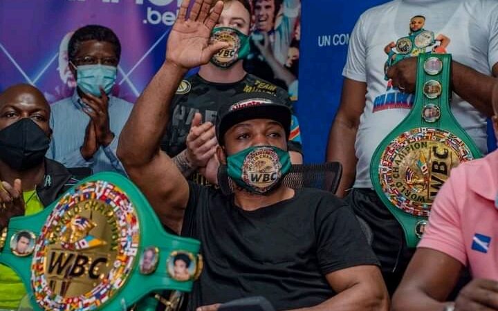 Sports : bloqué à Kinshasa, l’entraîneur du boxeur Junior Makabu n’a pas encore obtenu son visa pour les USA