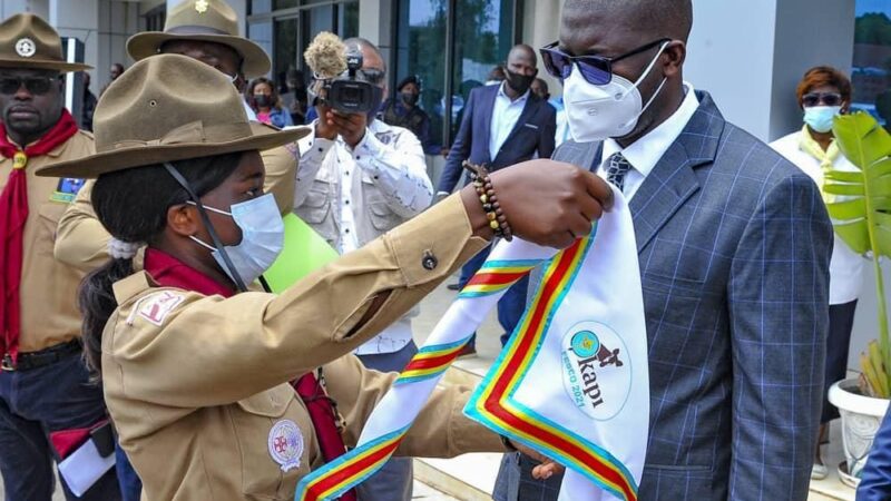 Haut-Katanga : Jacques Kyabula Katwe reçoit  le prix Okapi Congo des Scouts