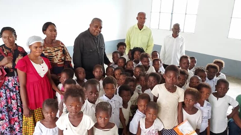 Kasaï oriental : Louis Adoula déplore les conditions d’études dans une école au secteur de Mova Nkantshia