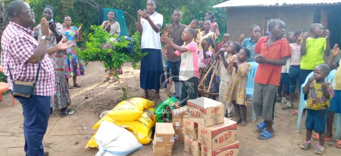 Kasaï oriental : bonne année 2022, la CNSS fait don en vivres et non vivres aux orphelinats de Mbujimayi