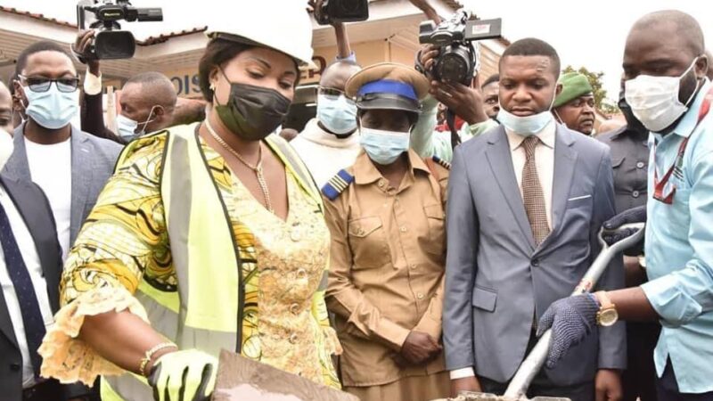 Lualaba : la gouverneure Fifi Masuka lance les travaux de reconstruction de la route Tenke- RN39