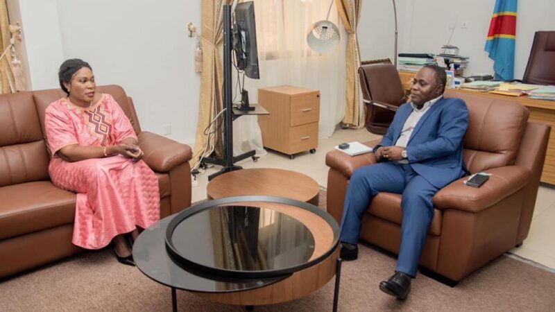 Lualaba : Fifi Masuka présente un projet d&rsquo;industrialisation de la pêche au ministre Adrien Bokele