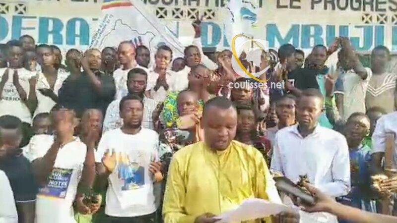 Kasaï oriental : les jeunes de l’UDPS proposent la radiation du parti de tous les candidats indépendants à l’élection des gouverneurs