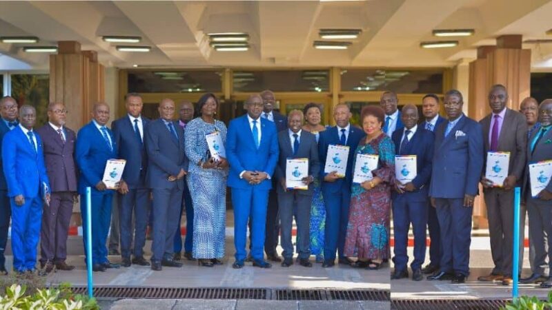 Affaires étrangères : Lutundula notifie les 23 ambassadeurs récemment nommés par Tshisekedi