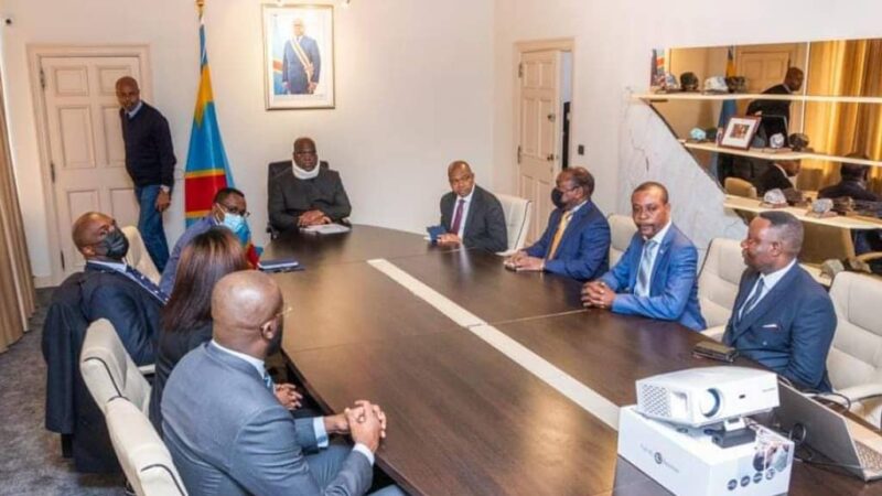 Félix Tshisekedi a échangé avec le personnel de l’ambassade de la RDC en Belgique