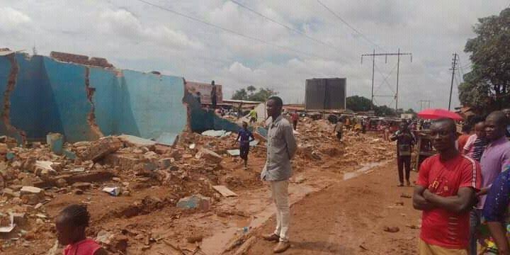 Haut-Katanga : plusieurs maisons construites sous les lignes hautes tension démolies sur instruction de la mairie de Lubumbashi