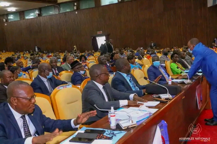 RDC : retard dans l’examen de la loi électorale à l’assemblée nationale, Lamuka alerte sur le glissement du régime Tshisekedi