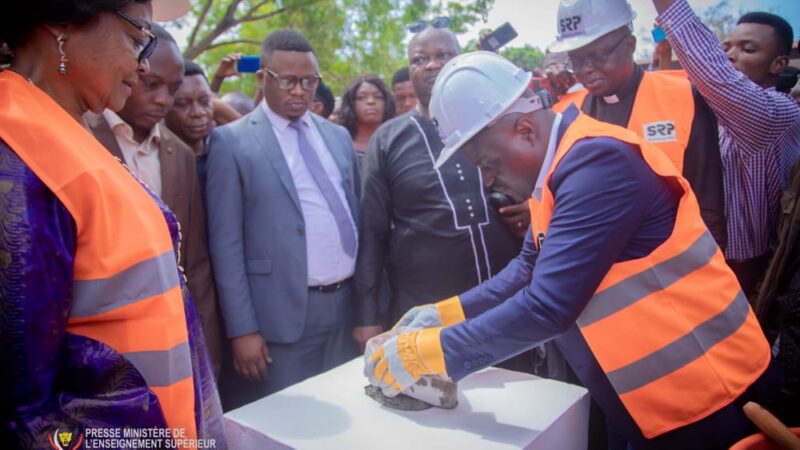 Kasaï oriental : Muhindo Nzangi donne le coup d’envoi de la construction et modernisation de l’UOM