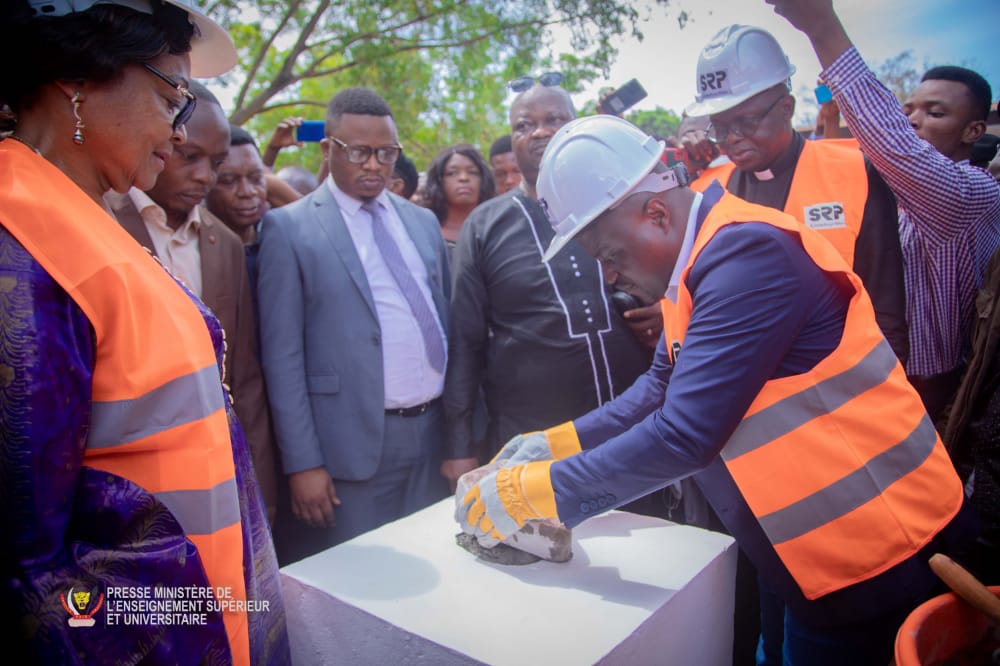 Kasaï oriental : Muhindo Nzangi donne le coup d’envoi de la construction et modernisation de l’UOM