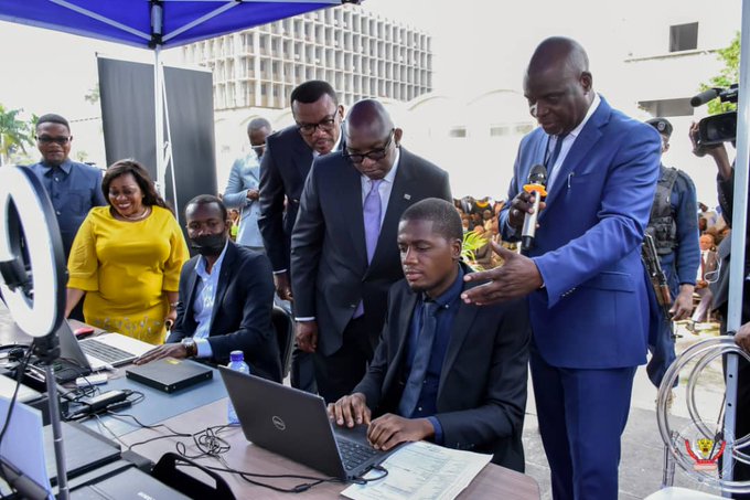 RDC: Sama Lukonde lance l&rsquo;opération d&rsquo;identification biométrique des agents et fonctionnaires de l&rsquo;État