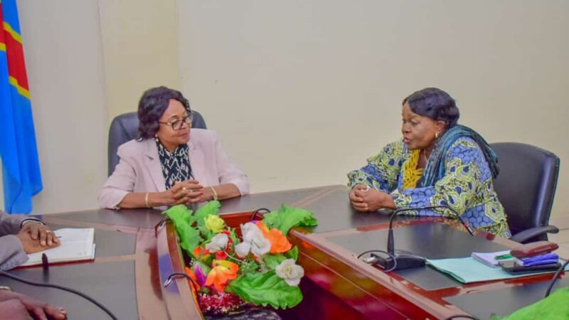 Kasaï oriental : la PCA de l’OVD échange avec Jeannette Longa sur sa mission d’inspection du projet TSHILEJELU à Mbujimayi