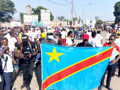 Kasaï central: les forces socio-politiques dans les rues de Kananga  pour soutenir les FARDC