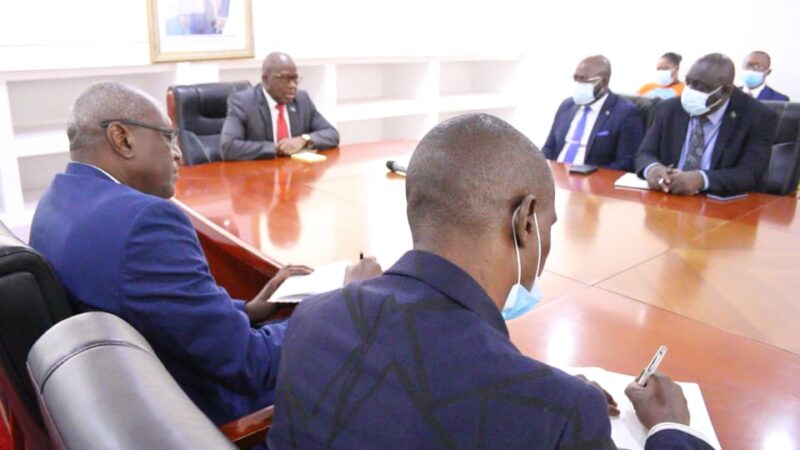 RDC : Lutundula appelle les organisations régionales à faire respecter les accords de Nairobi afin de décrisper la crise rwando-Congolaise